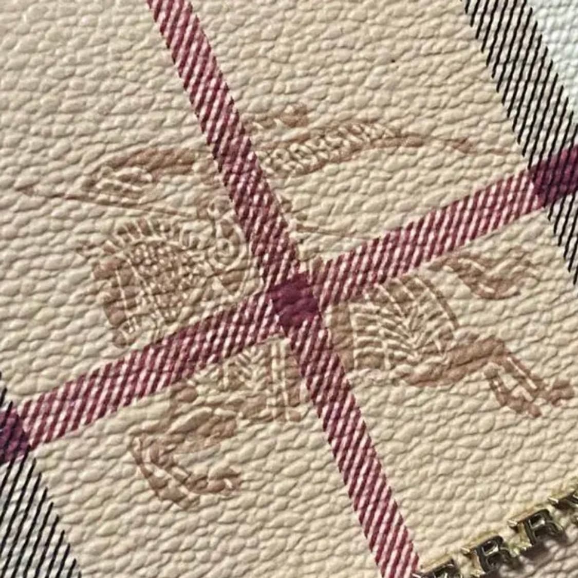 [정품]BURBERRY 버버리 헤이마켓 클래식체크 소가죽 장지갑 상품이미지2