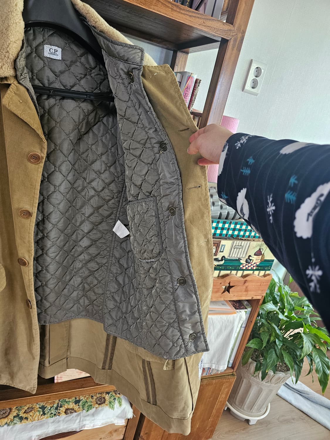 이제 절대로 못구하는 씨피 CP컴퍼니 코듀로이 퀼팅 코트 50(100사이 상품이미지5