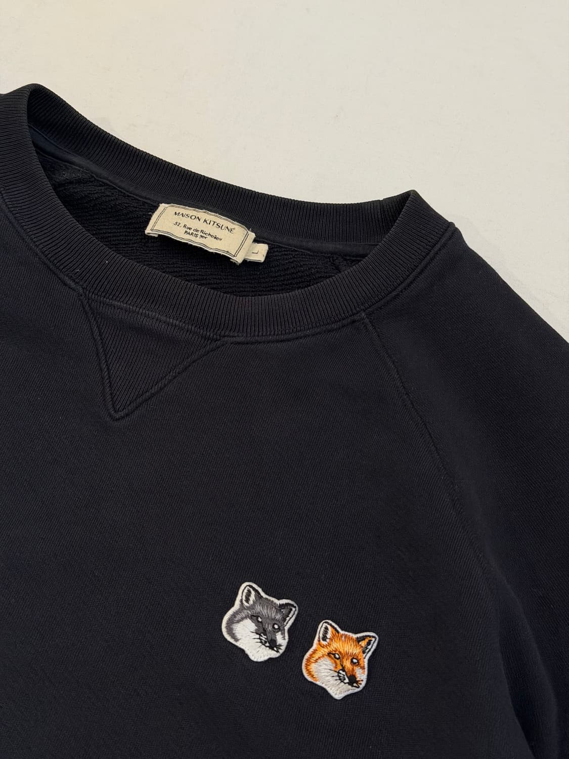 메종키츠네 백화점판 더블폭스 맨투맨 블랙 상품이미지2