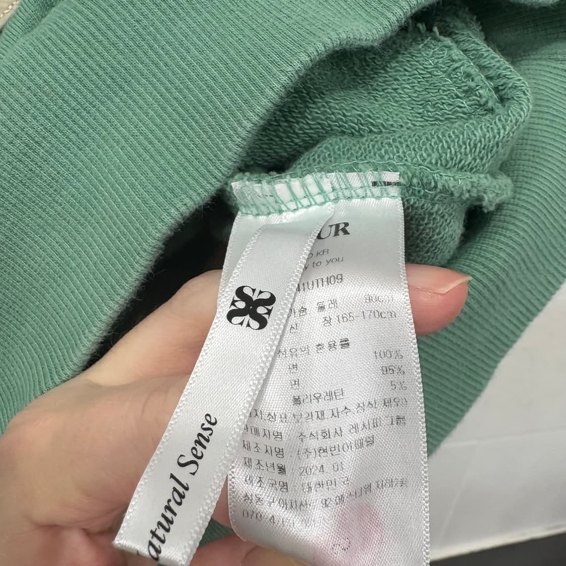 세터 아플리케 리벳 후드 상품이미지5