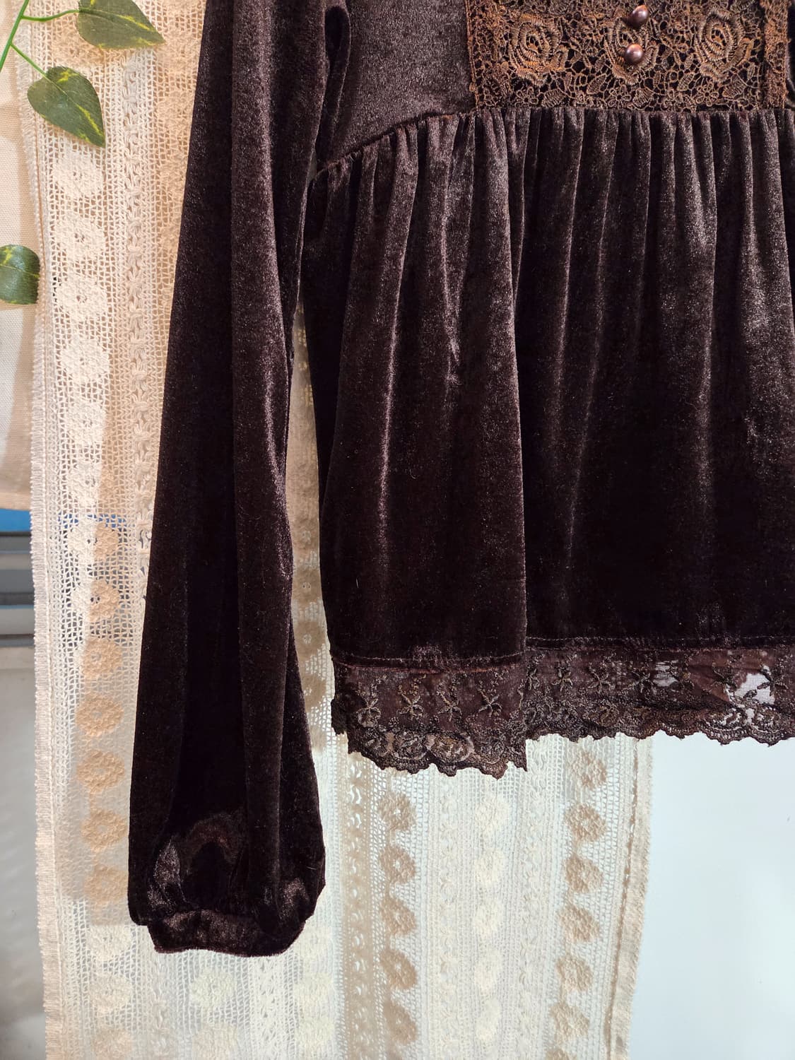 브라운 벨벳 레이스 슬리브 상품이미지3