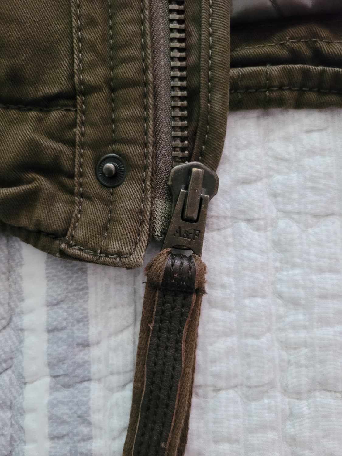 아베크롬비. 밀리터리 간절기 누빔안감 야상자켓. M 100사이즈. 상품이미지5