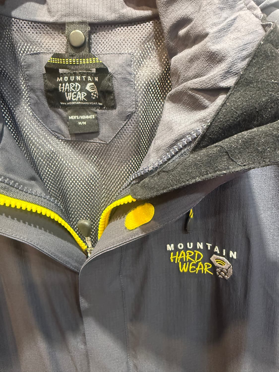 마운틴 하드웨어 바람막이 자켓 상품이미지3