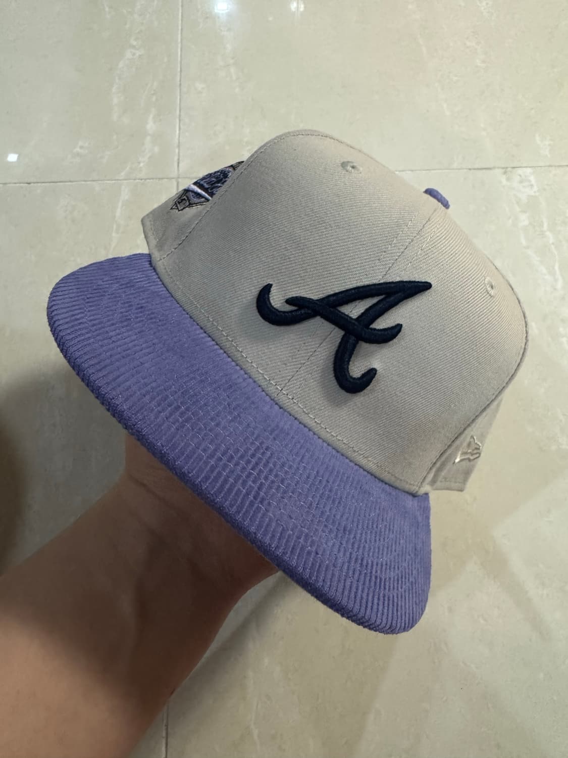 뉴에라 애틀랜타 브레이브스 코듀로이 피디드 캡 5/8 미시착  상품이미지1