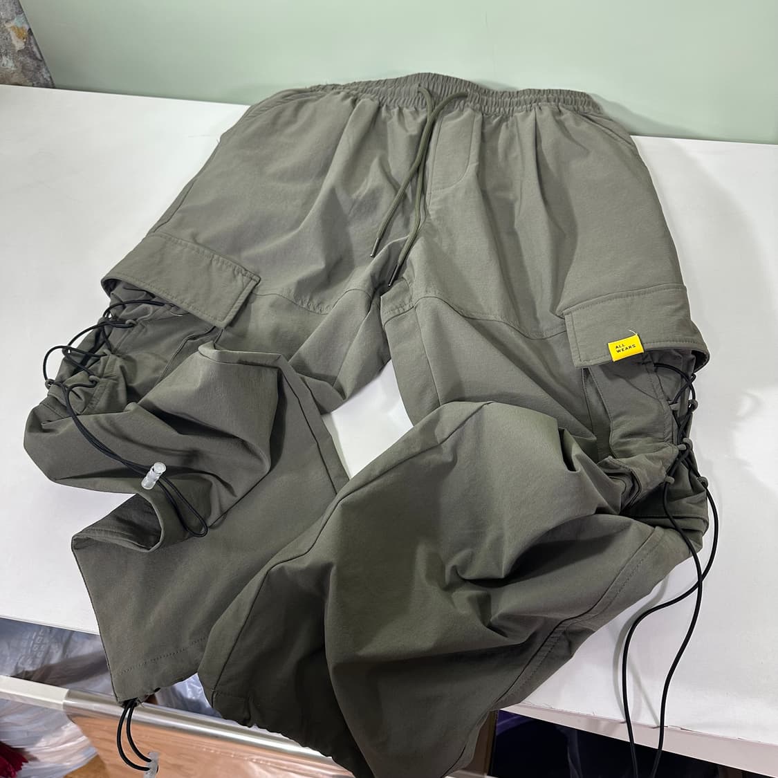 S-M ALL WEARS 파스텔카키 카고스트링 나일론팬츠 상품이미지1