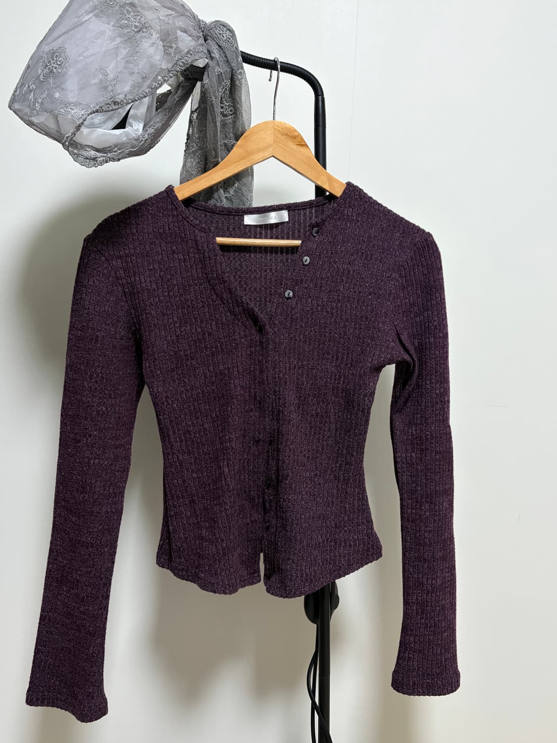 드뮤어 브이 가디건 상품이미지1