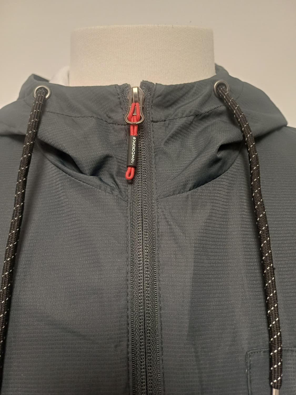 뉴발란스 후드 바람막이 블랙 / L(100) 상품이미지5