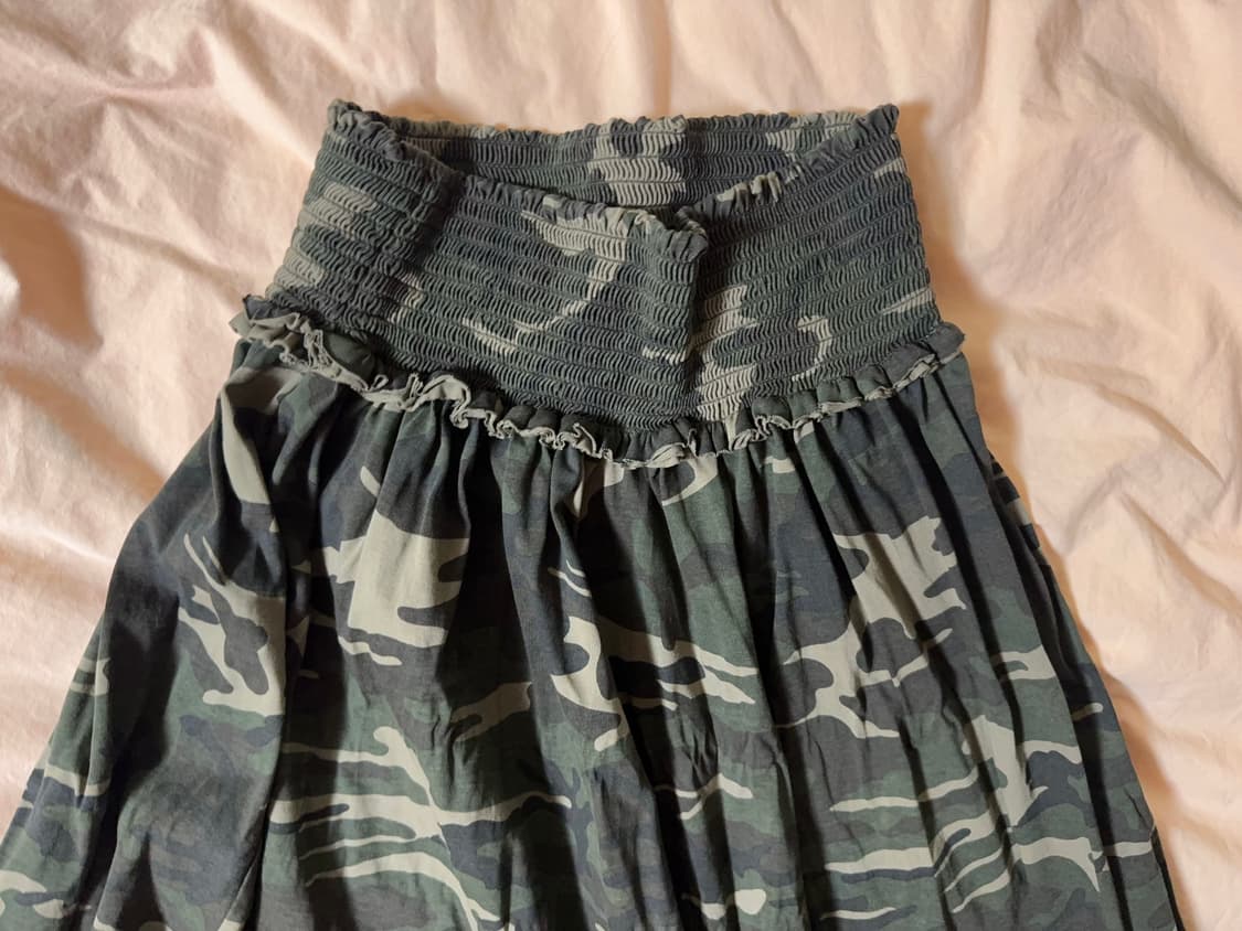 인앤양인하모니 프릴 스모크 스커트 카키 상품이미지3