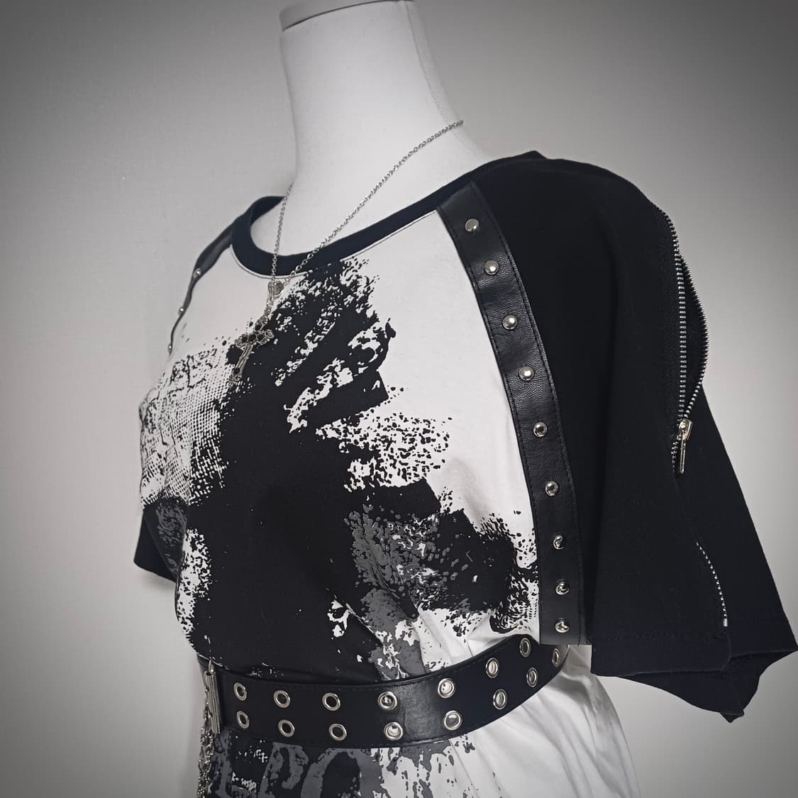 sexpot revenge 고스펑크 해골 반팔 상품이미지2