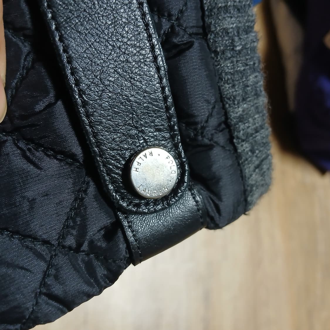 택붙은 미사용 폴로랄프로렌 가죽 퀄팅 장갑 상품이미지9