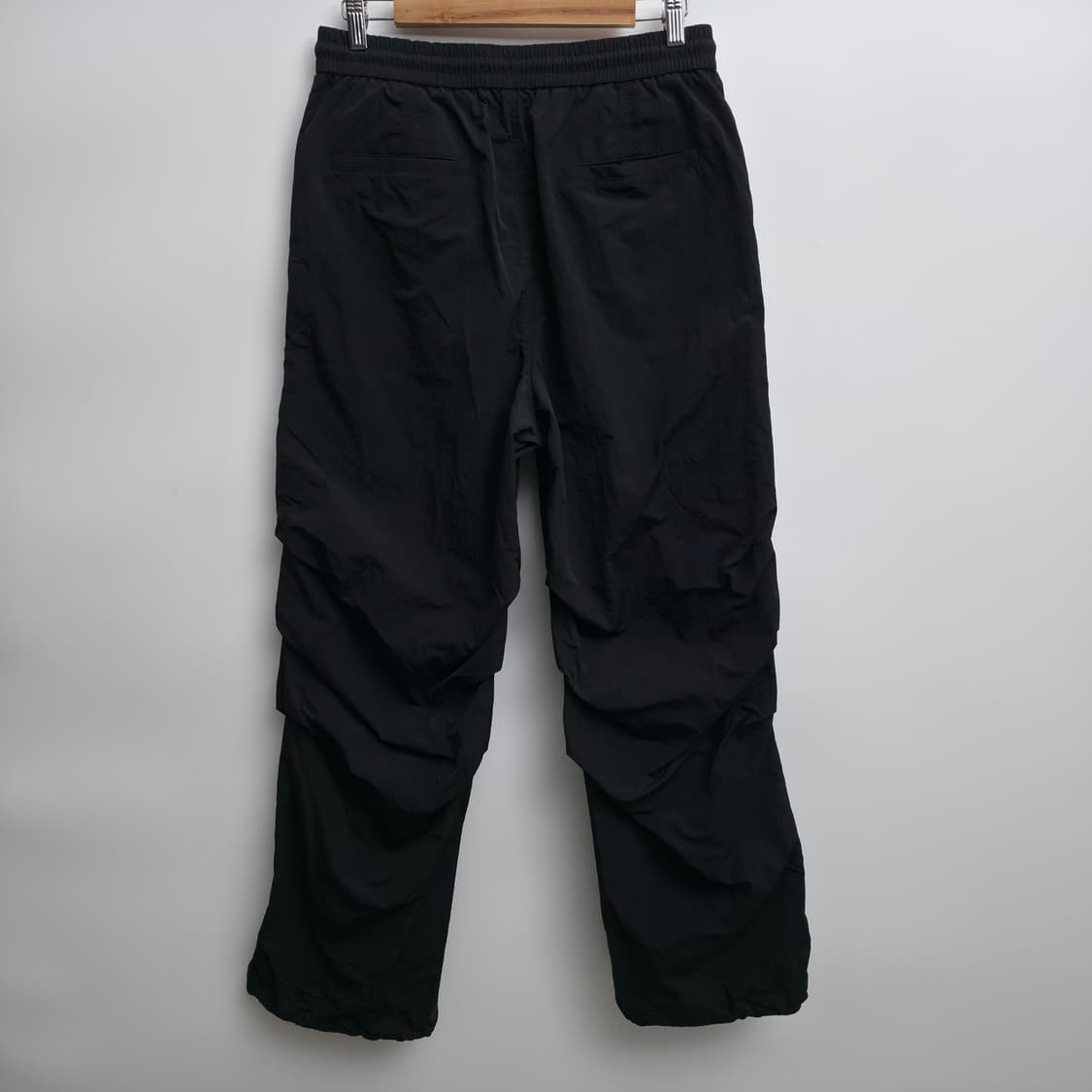 [44] 준지 블랙 나일론 파라슈트 팬츠 상품이미지4