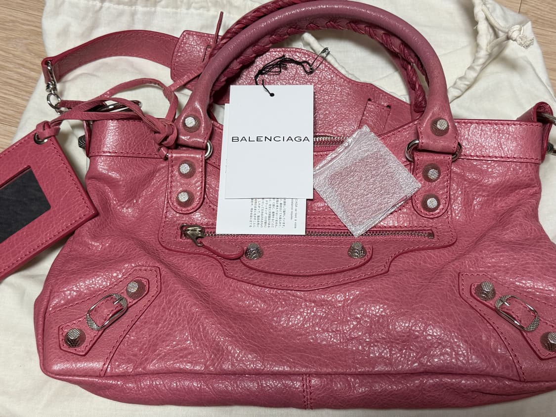 발렌시아가 퍼스트 시티백 상품이미지1