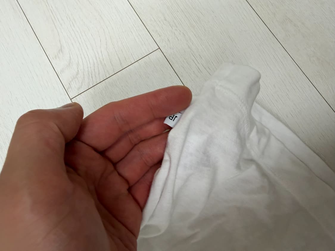 한글텍) 제임스펄스 긴팔티셔츠 4 사이즈  상태 8.0/10  사진 찍고 상품이미지4
