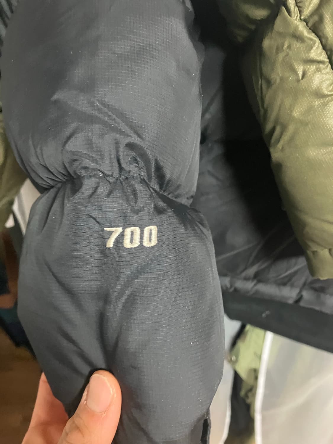 노스페이스 눕시 700 패딩 블랙 XL 상품이미지4