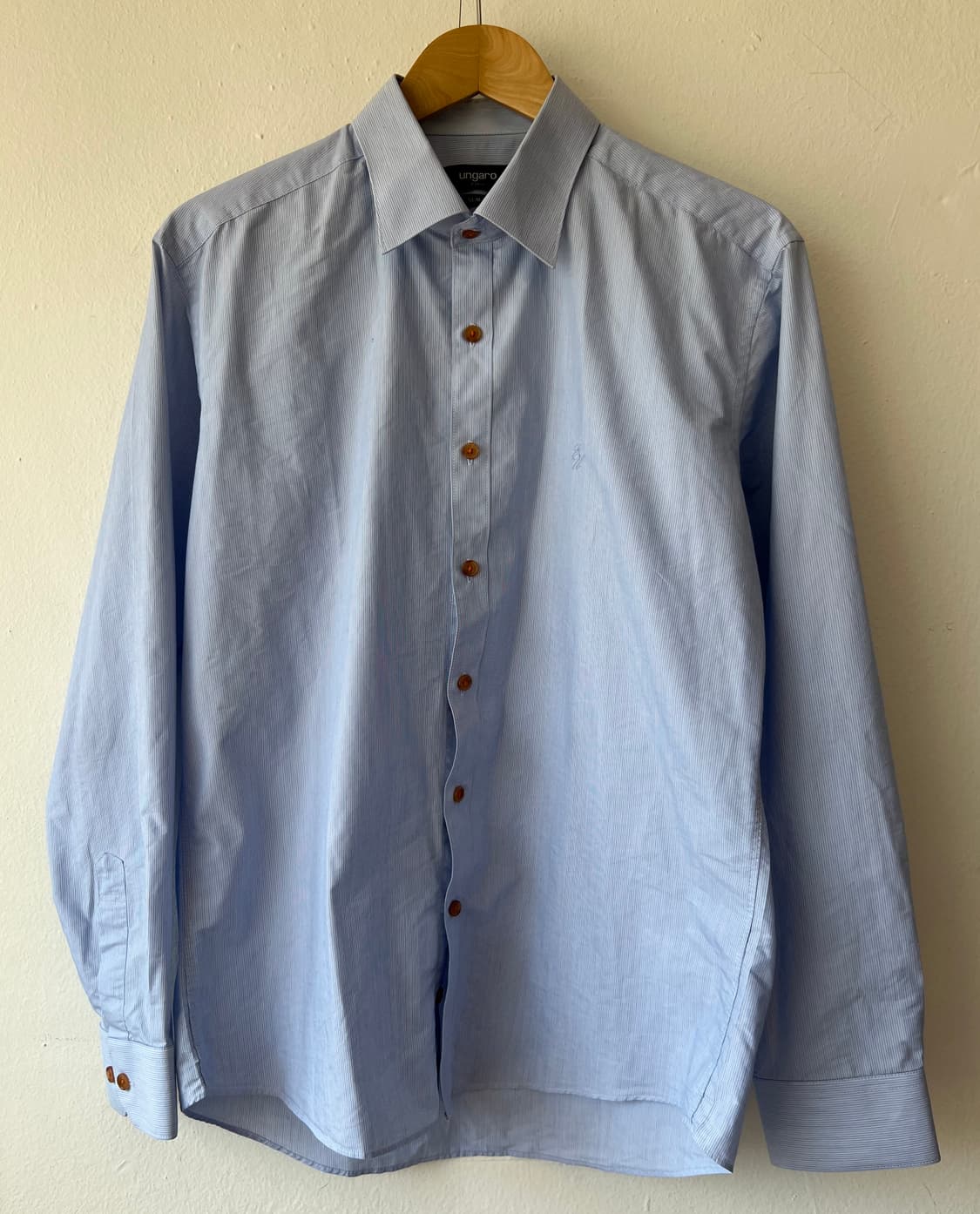 웅가로 ungaro 남성 블루스트라이프 슬림핏 긴팔셔츠

 상품이미지1