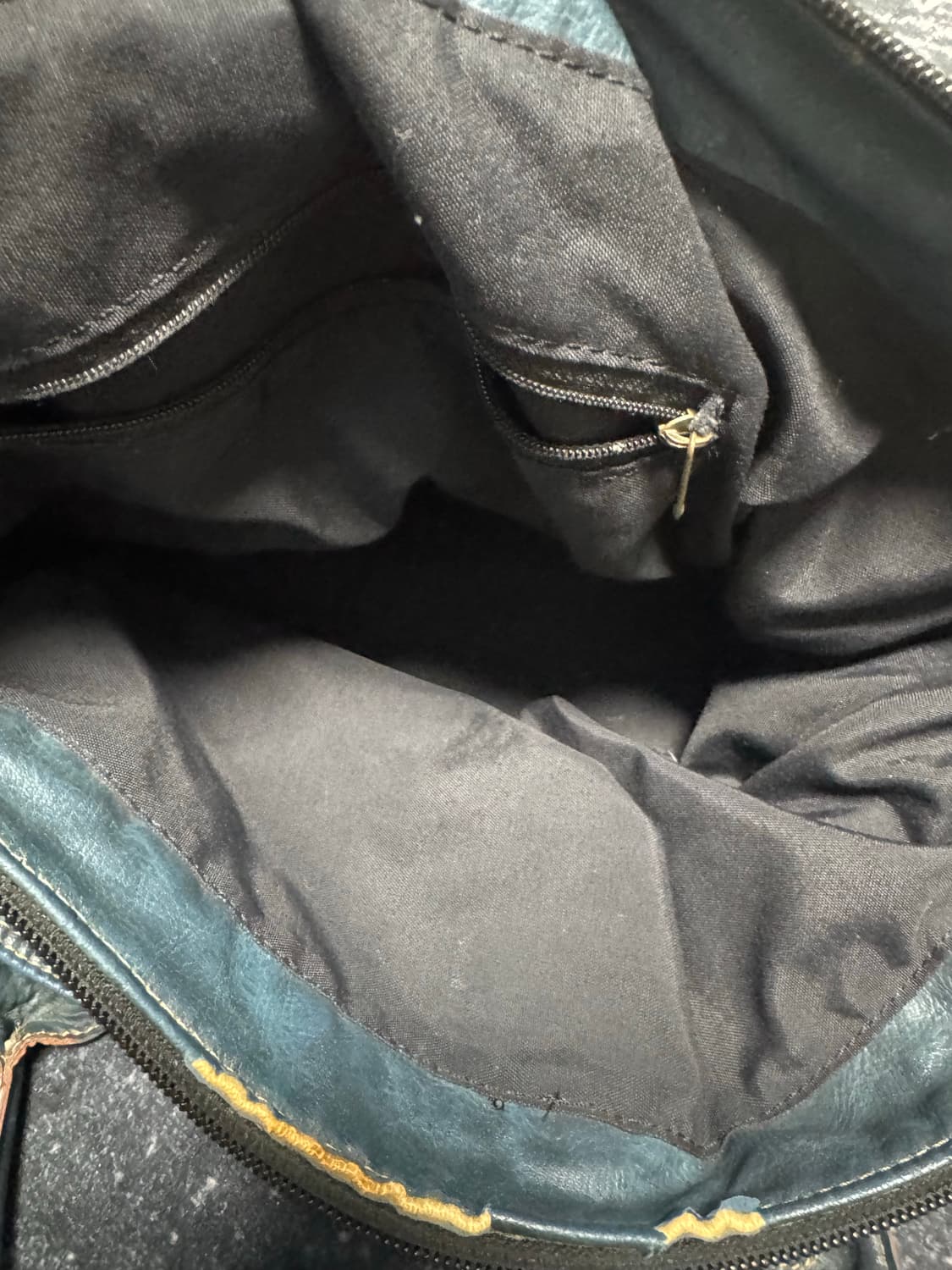 "Unknown" OO's Dark Blue Leather Bag 상품이미지3