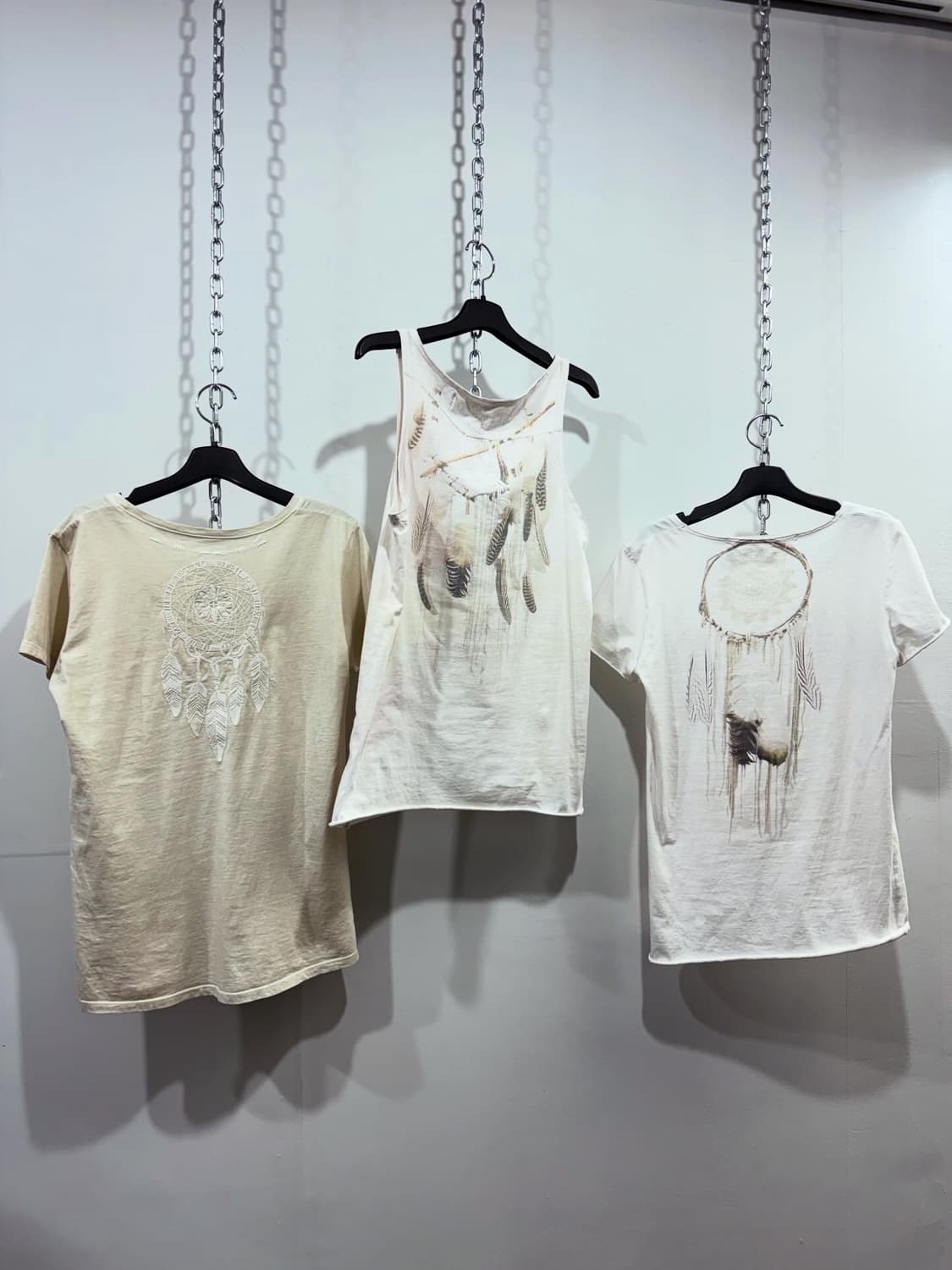 GOA 드림캐쳐 아트워크 베이지 탑 상품이미지1