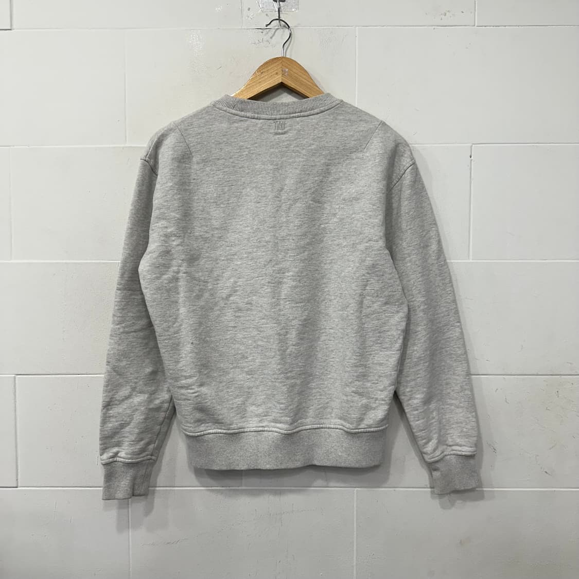 아미 스마일 맨투맨 상품이미지10