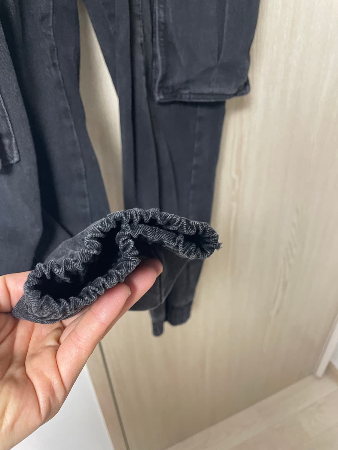 52사이즈, 준지 흑청 데님 조거팬츠 상품이미지2