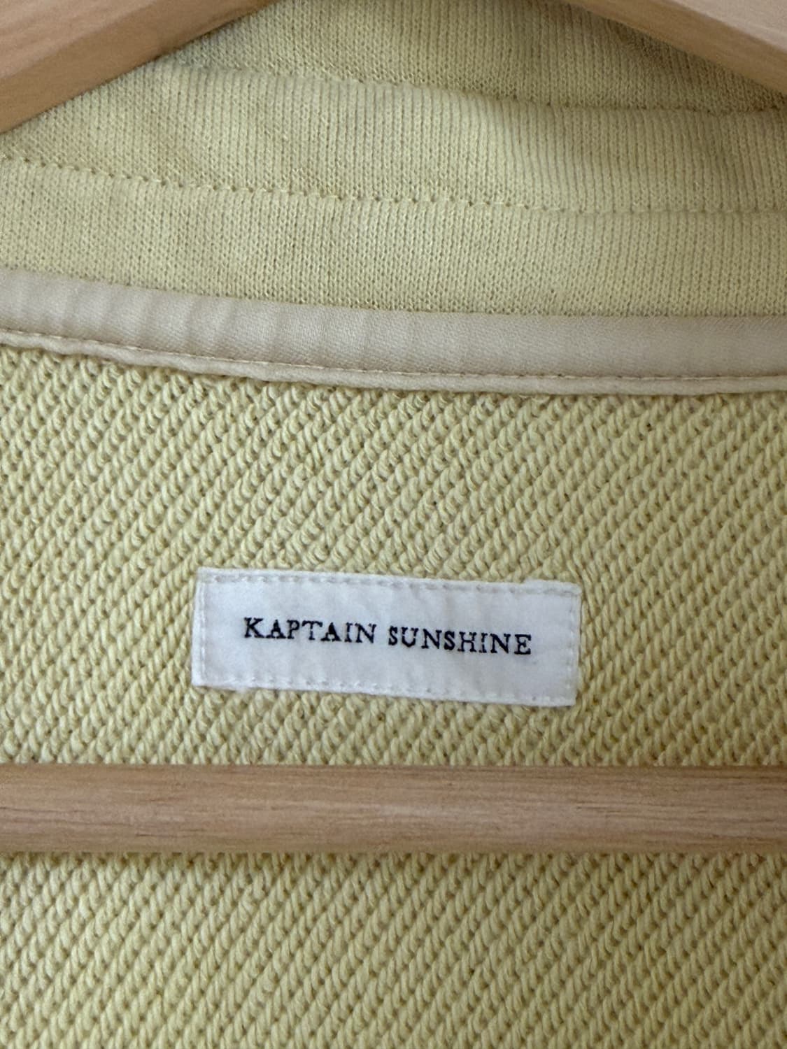 [5] 캡틴선샤인 26ss 수빈 스웨트 하프집 풀오버 옐로우 상품이미지5