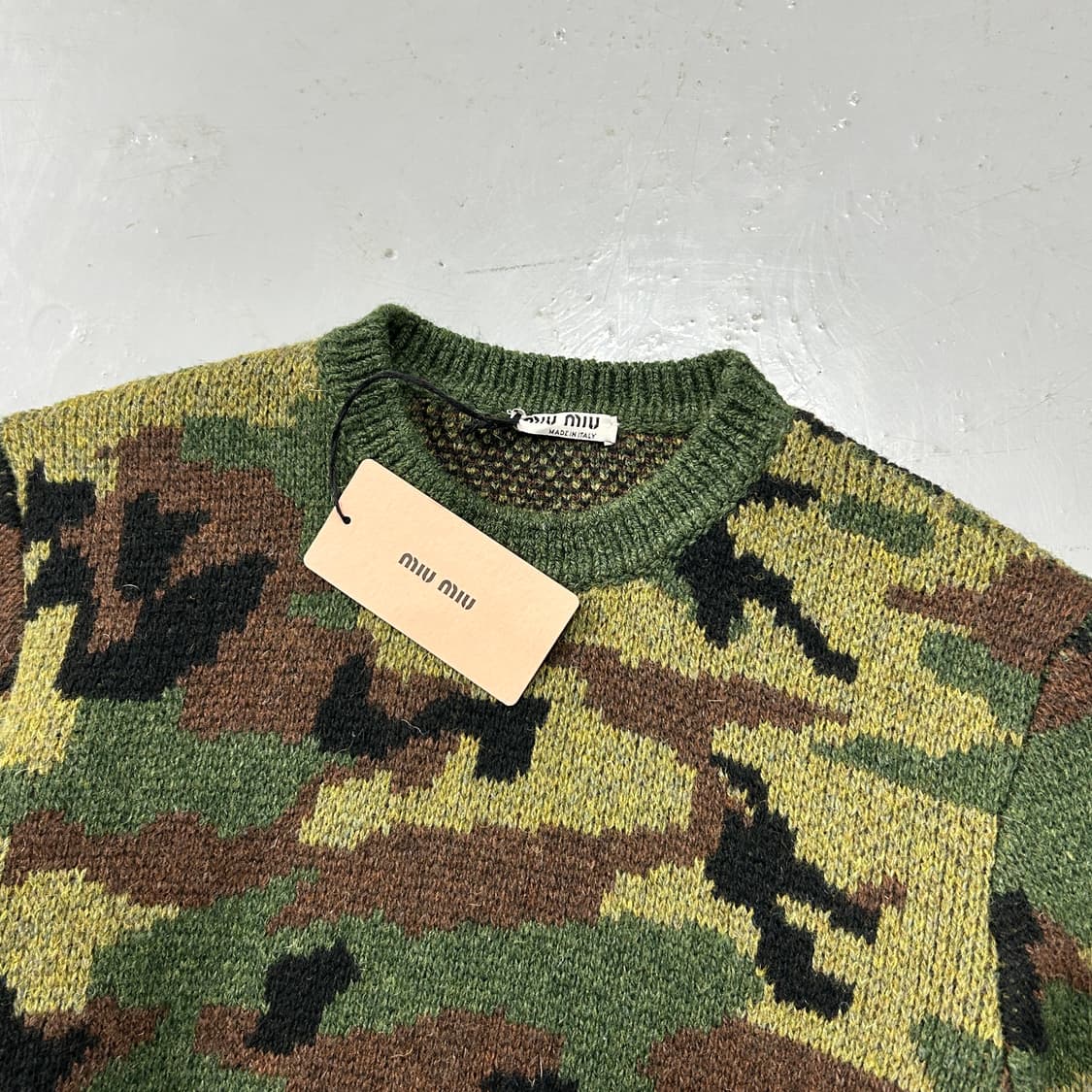 미우미우 19FW 런웨이피스 카모플라쥬 니트  상품이미지8