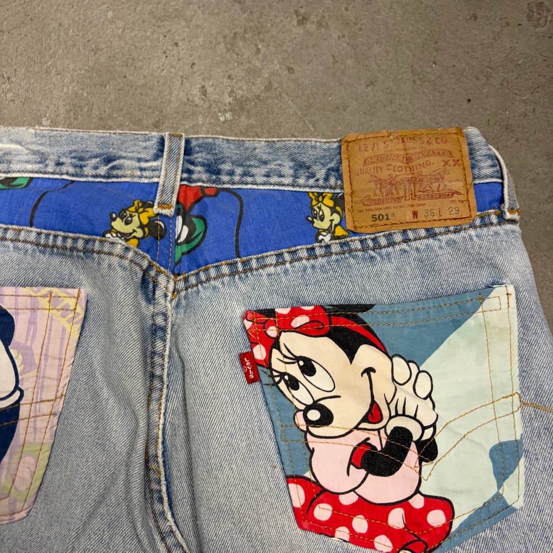 리바이스 501 미키마우스 커스텀 청바지[1835] 상품이미지3