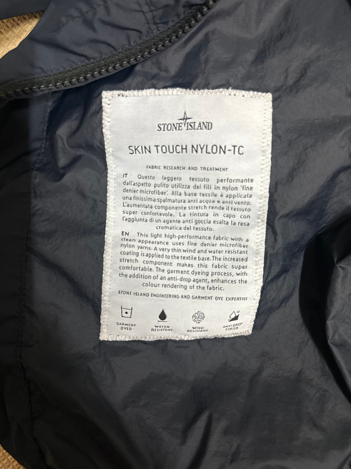 스톤아일랜드 나일론TC 가먼트 다이드후드 블루종 상품이미지5