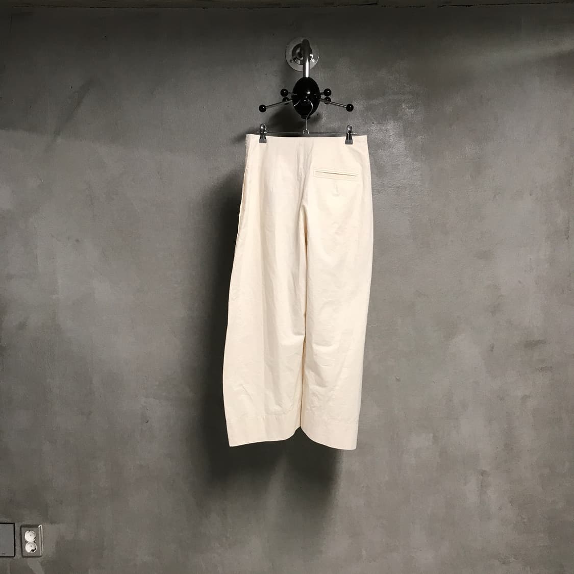 르메르 크림 코튼 팬츠 34(W) 상품이미지5