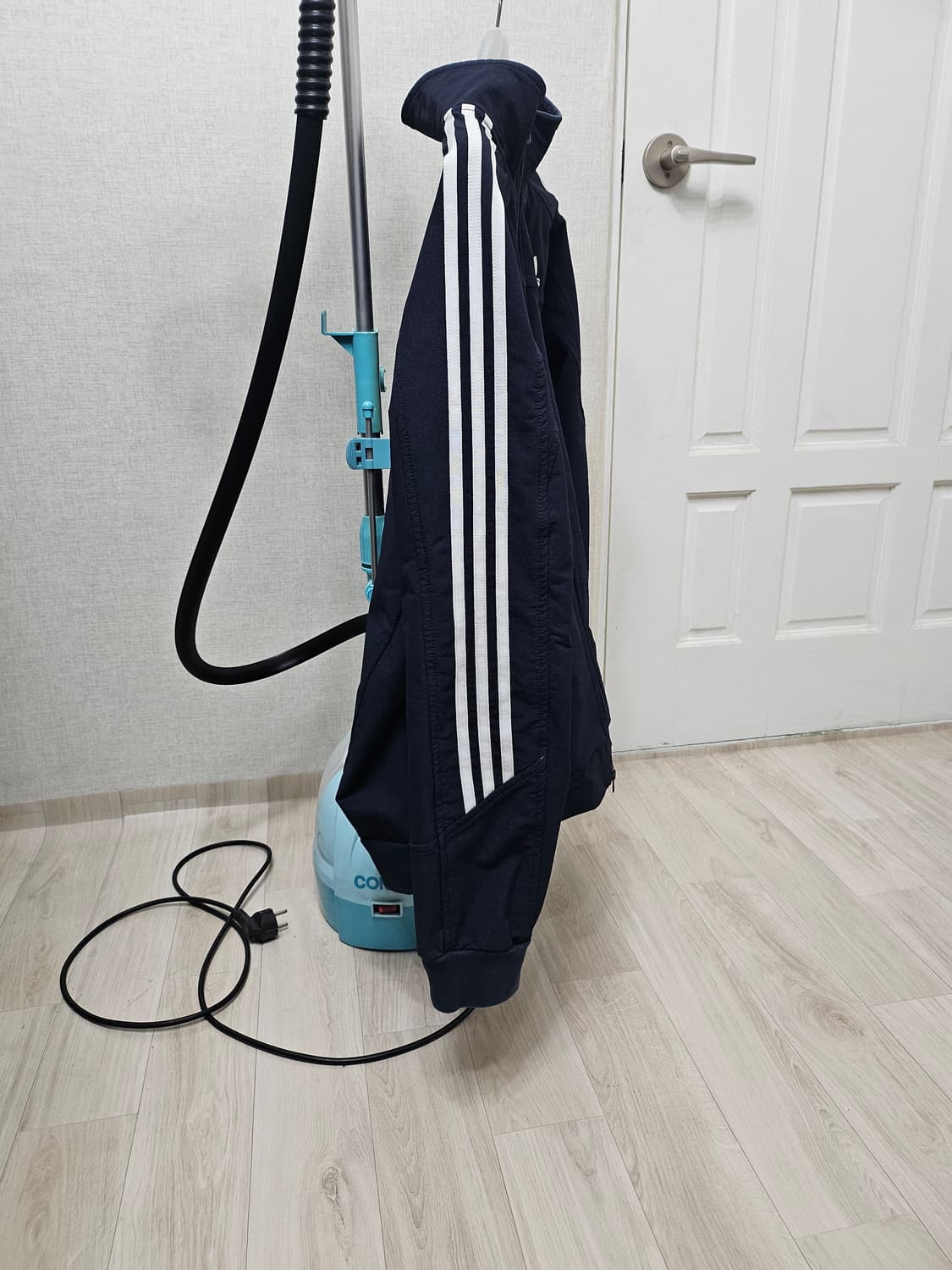 (115)3XL☆초희귀☆아디다스 에센셜3st우븐2중지퍼[네이비]트랙탑져지 상품이미지6