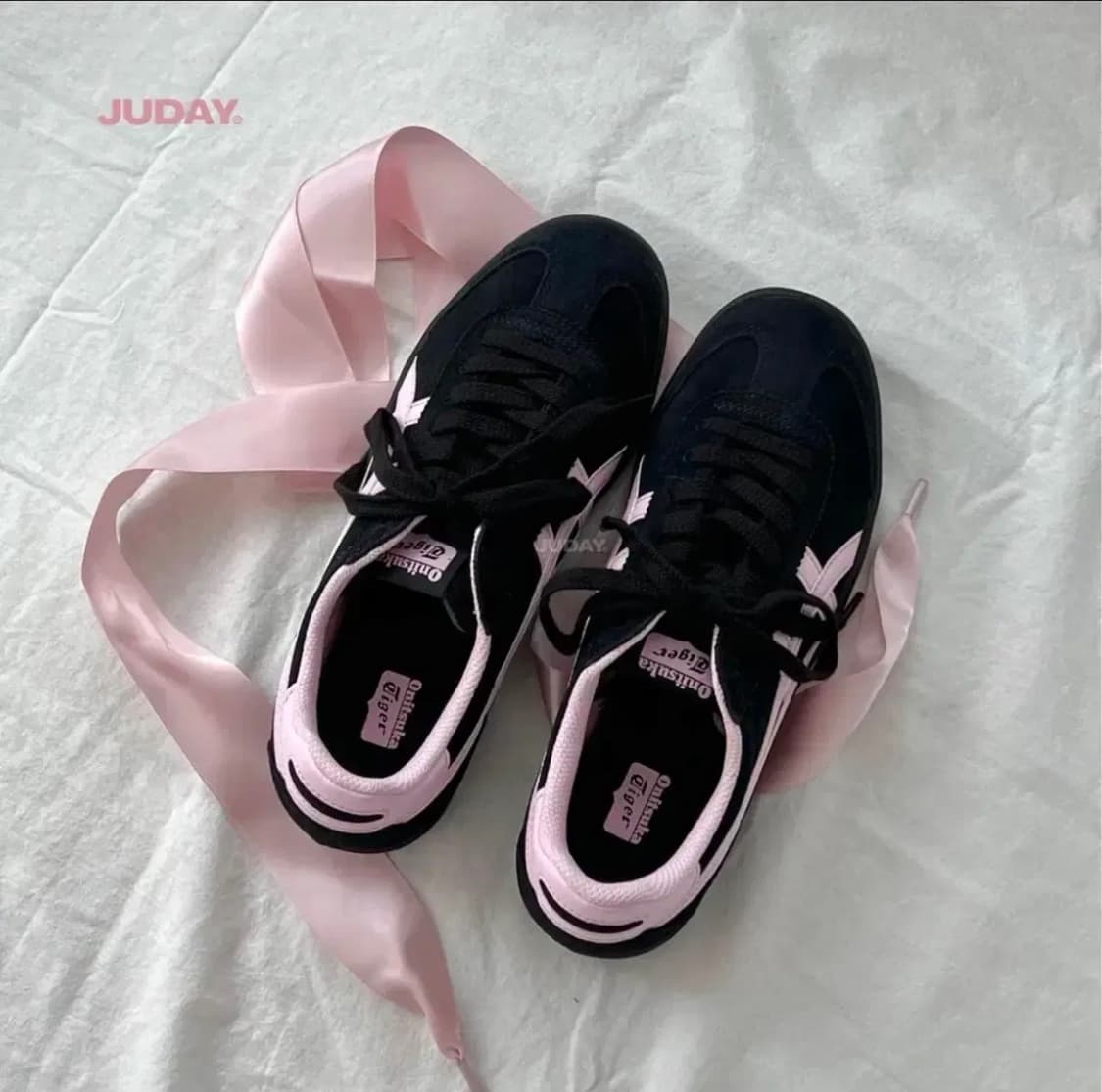 오니츠카타이거 토쿠텐 블랙핑크 상품이미지1