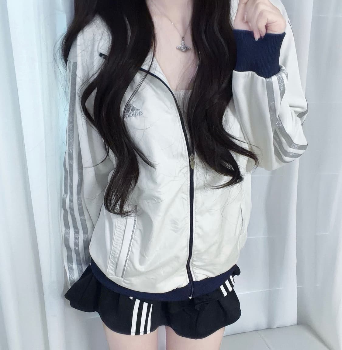 🐰아디다스 화이트 글리터실버 공주 점퍼🪽 상품이미지3