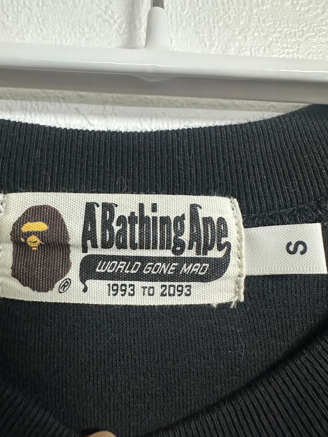 베이프 실버 샤크 블랙 맨투맨 상품이미지3