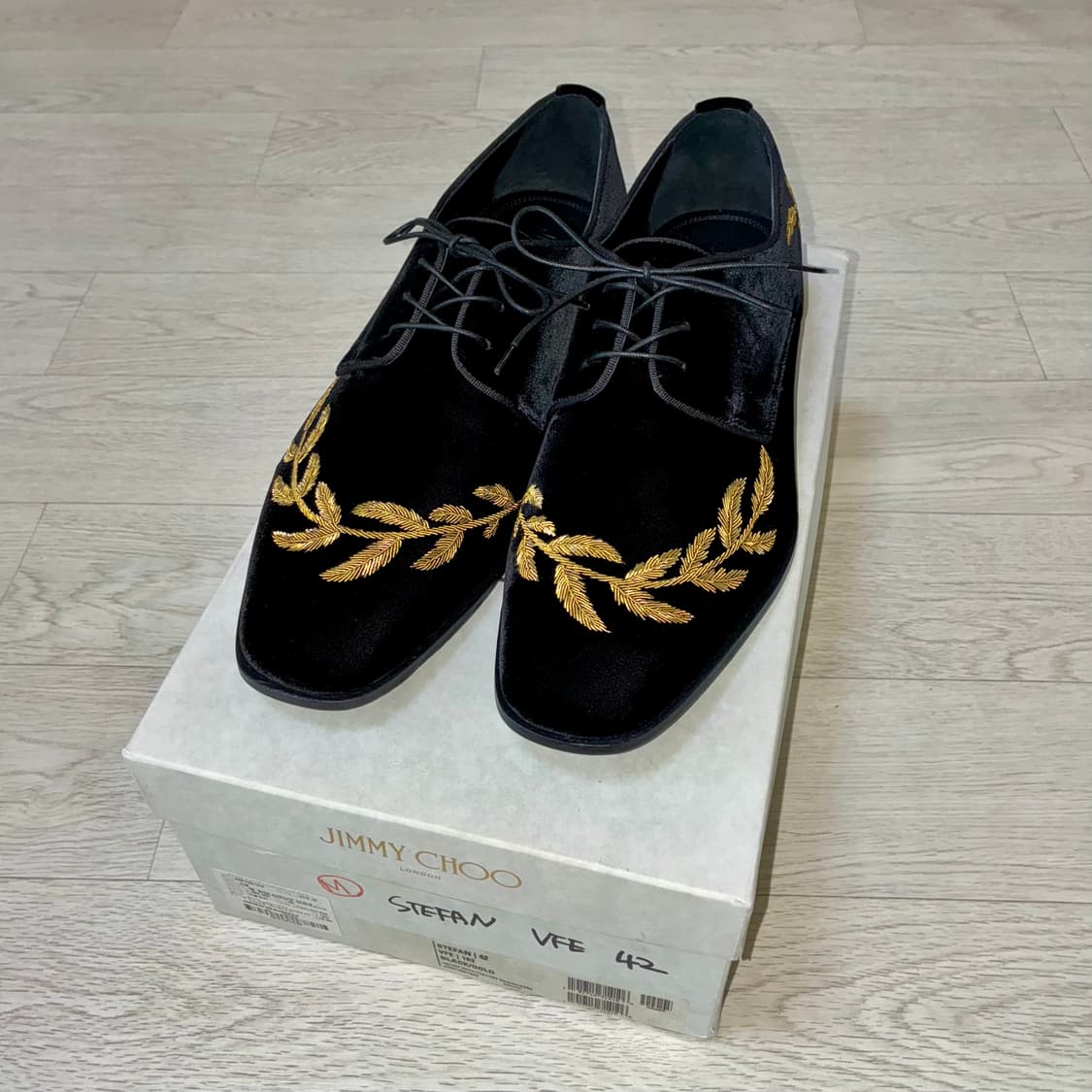 [42] 새상품 지미추 벨벳 금사 더비 슈즈 상품이미지1