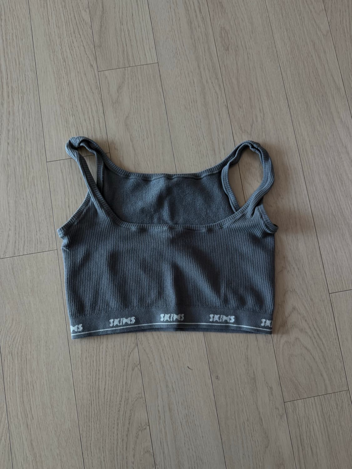 스킴스 탑 m사이즈 상품이미지1