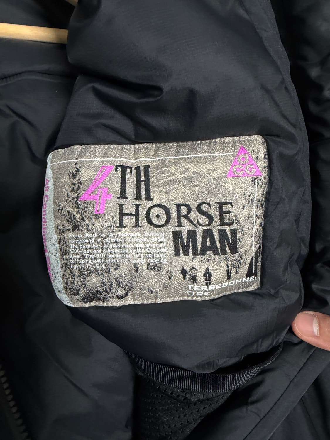 나이키ACG 호스맨 푸퍼자켓 블랙 상품이미지4