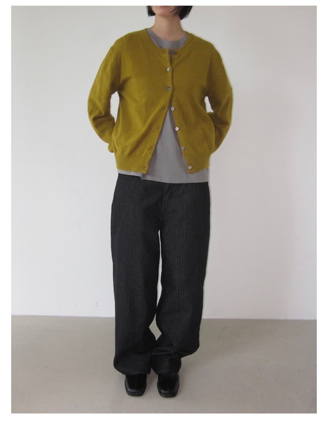 베르크서울 라운드 울 가디건 올리브 상품이미지2