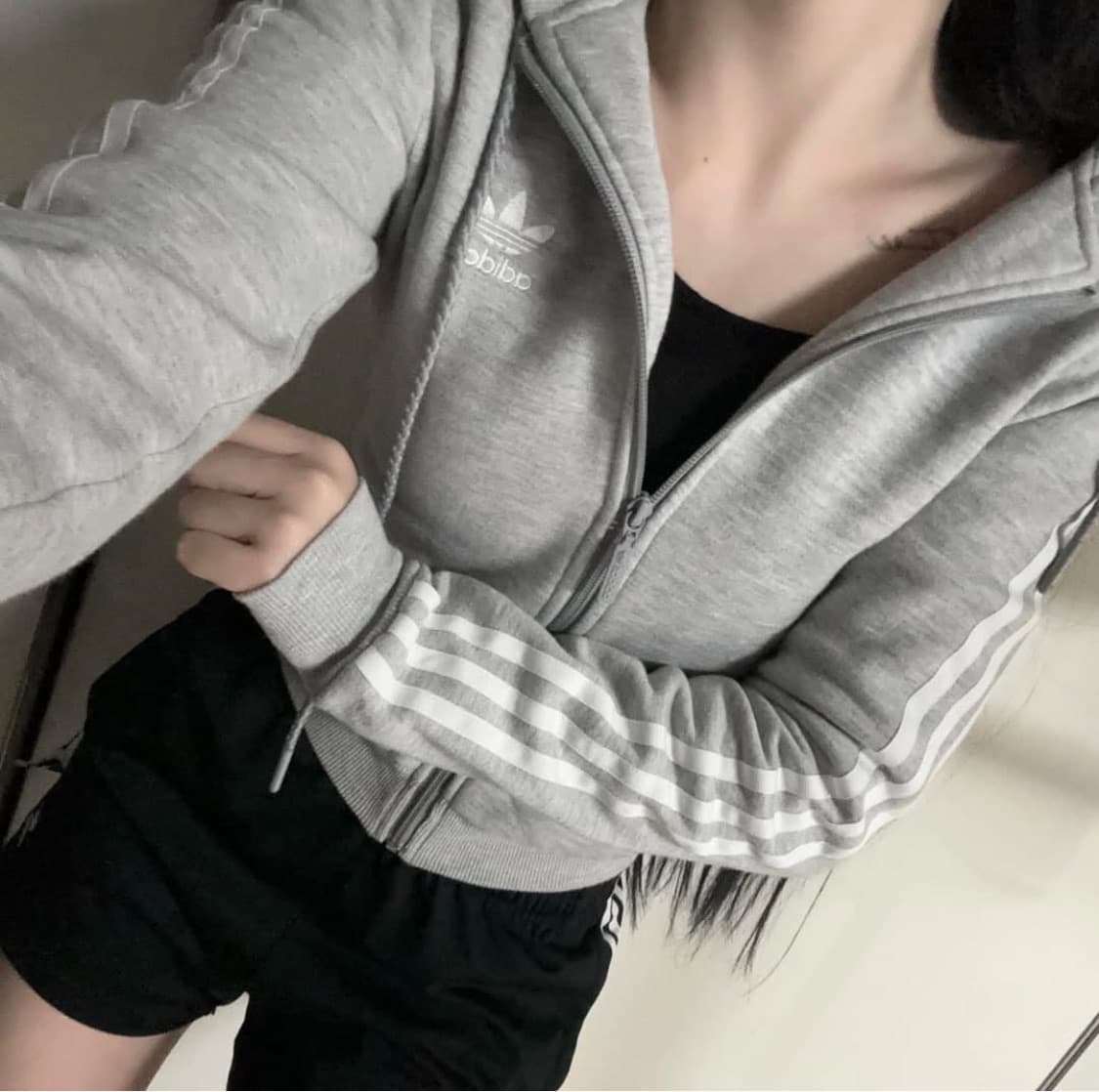 아디다스 딱붙핏 후드집업 상품이미지1
