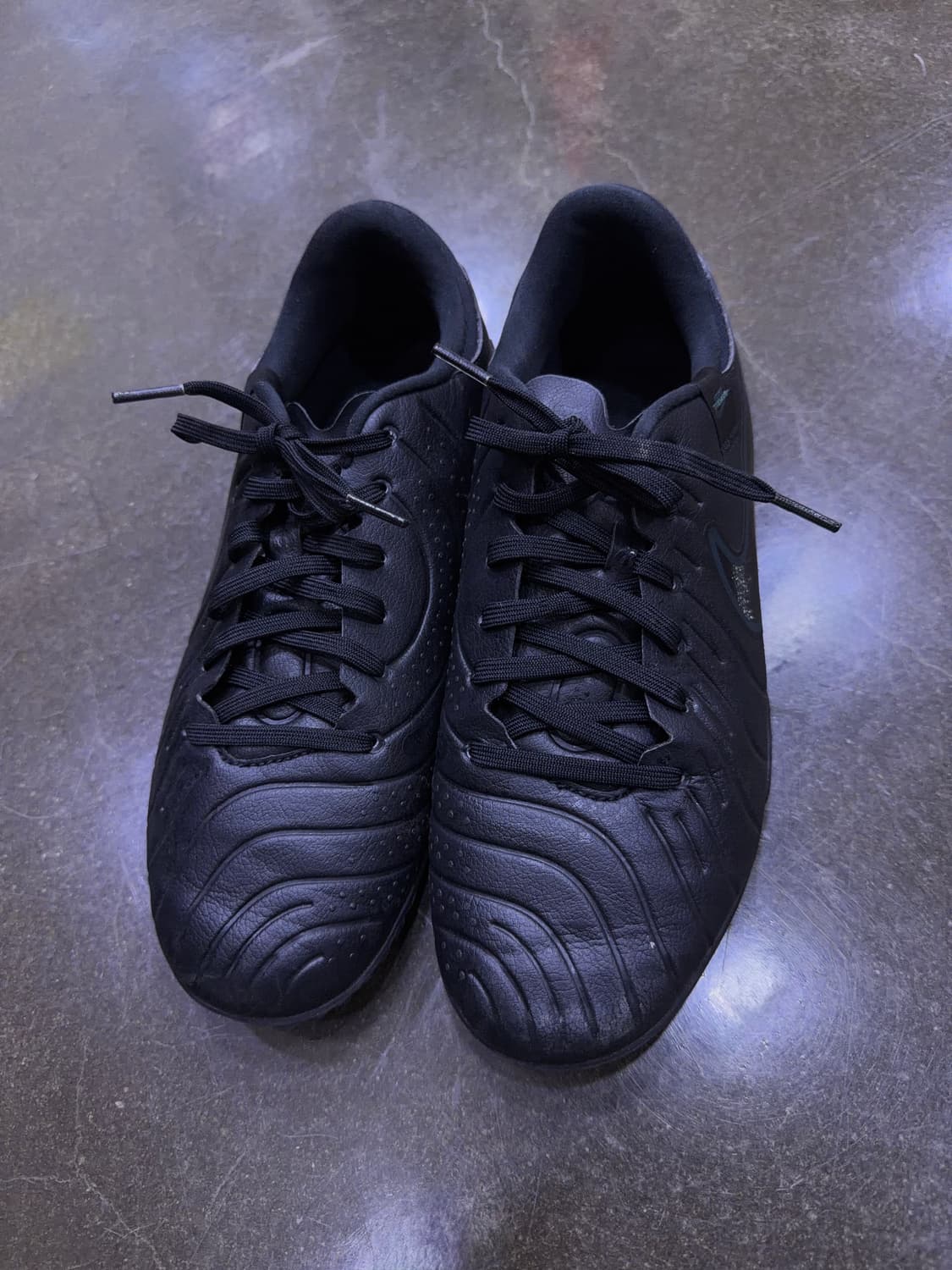 나이키 티엠포 레전드 10 프로 TF 풋살화 블랙 255 상품이미지2