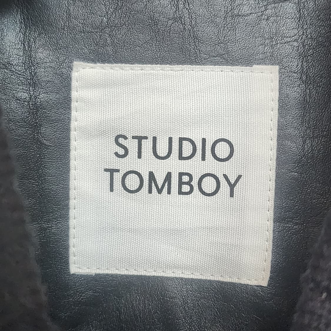 스튜디오 톰보이 블랙 레더 봄버 자켓 상품이미지3