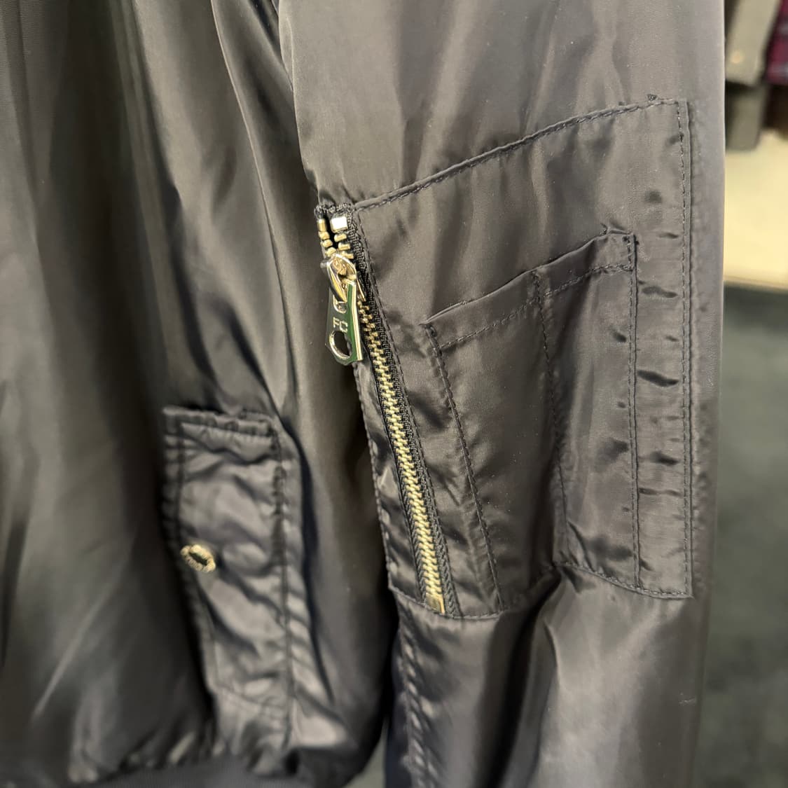 [L] 프렌치커넥션 MA1 항공점퍼 상품이미지4