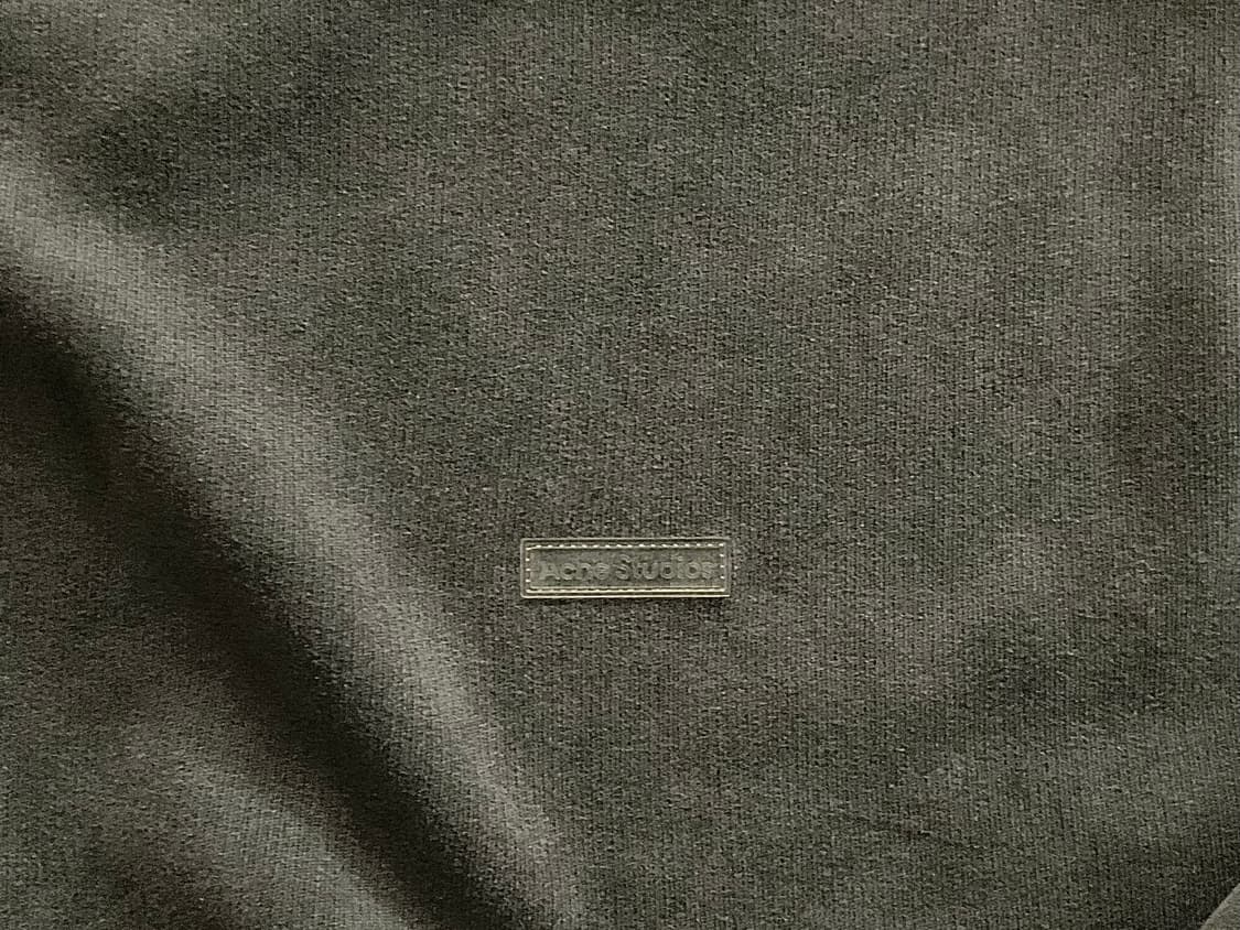 아크네 스튜디오 후드 스웨터 로고 패치 페이디드 블랙 상품이미지2