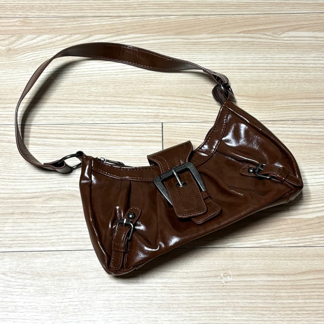 핀터맛 y2k 버클 숄더백 상품이미지1