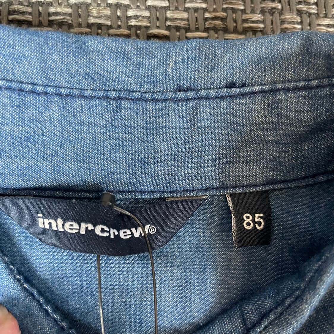 인터크루 투포켓 진청 데님 셔츠 85 상품이미지5
