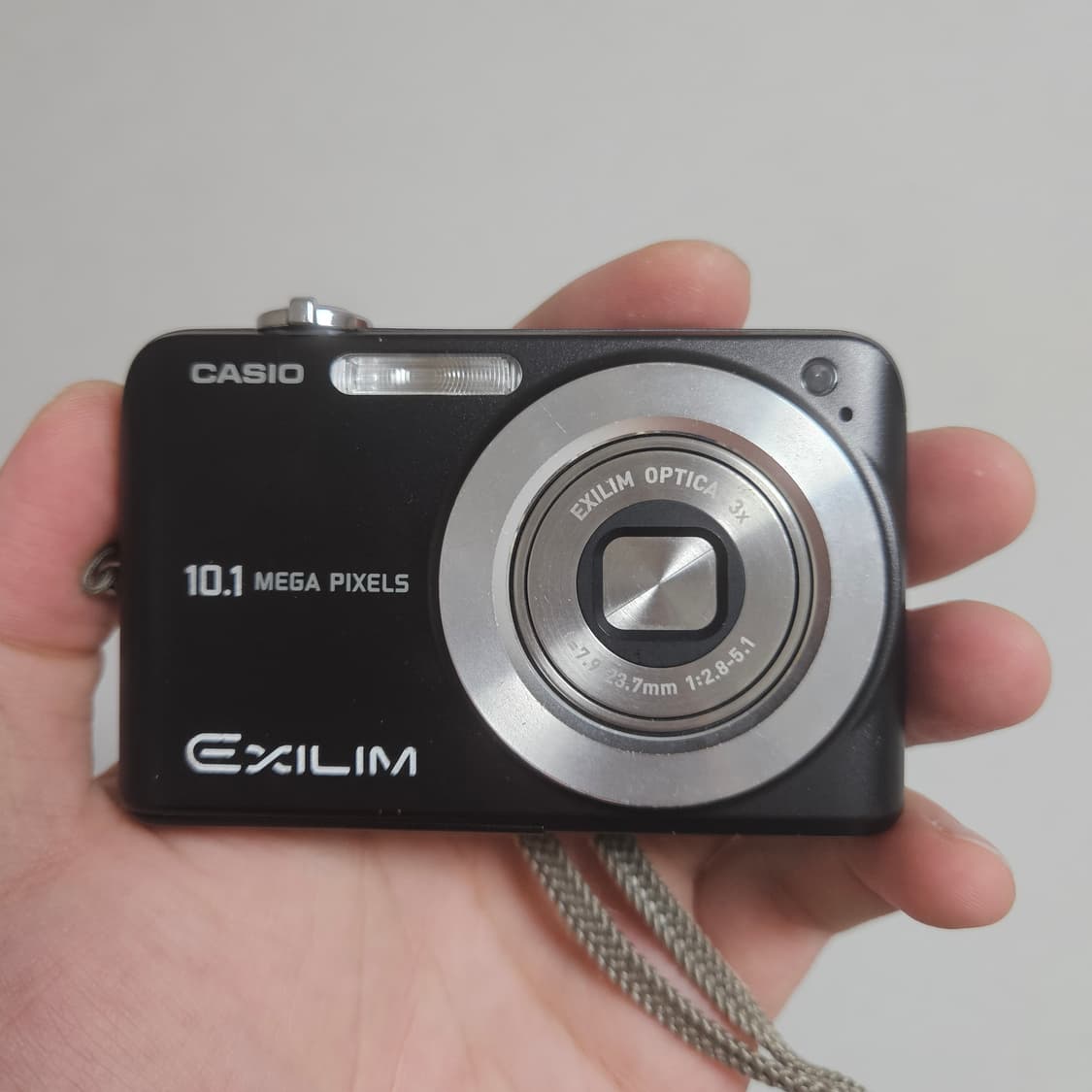 [은채 디카] 카시오 엑슬림 EX-Z1050 블랙 디카 르세라핌 상품이미지1