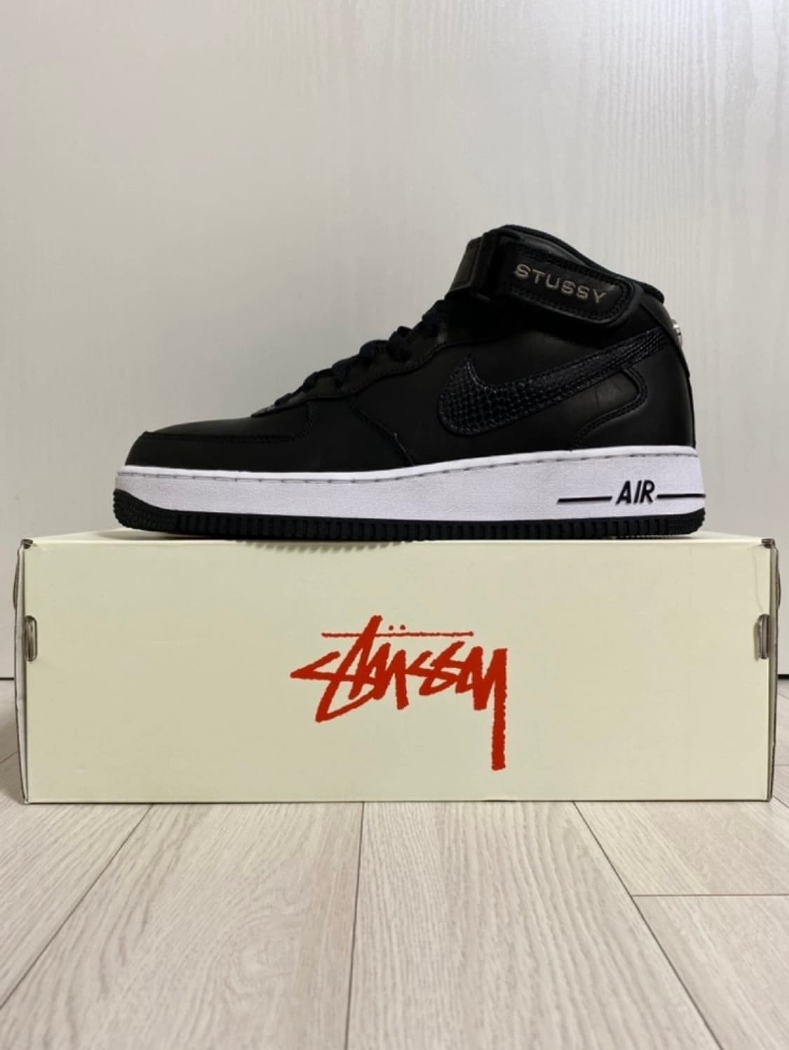 STUSSY X NIKE AIR FORCE 1 MID SP BLACK 상품이미지1