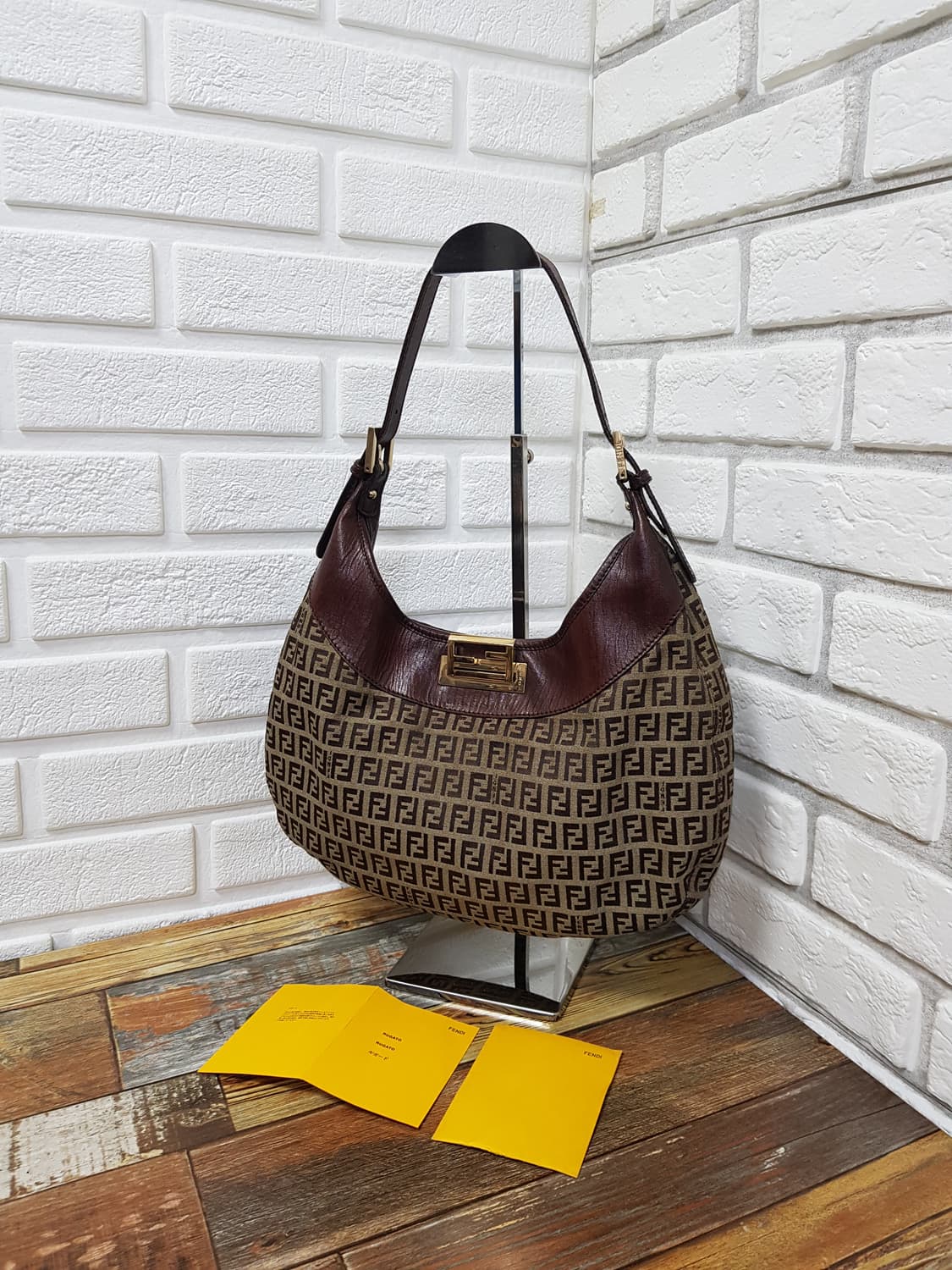 [정품] 펜디 주카 금장 호보백 브라운 상품이미지2