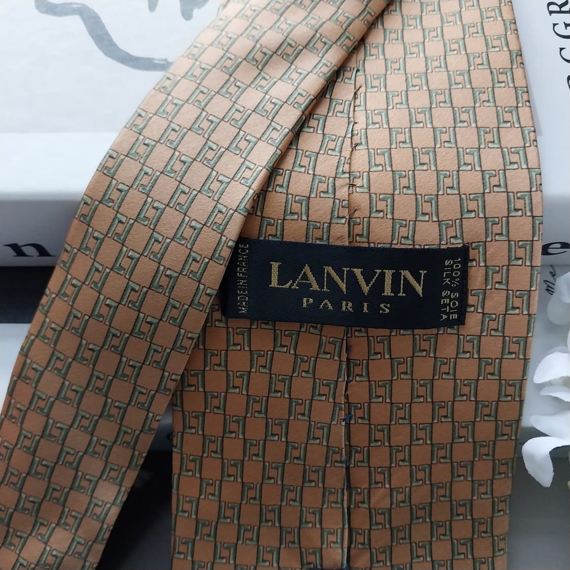 랑방 실크 베이지&그린 자카드 패턴 넥타이 9.3cm A등급 K1481
 상품이미지5