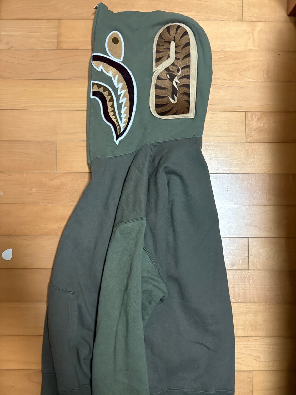 베이프 샤크후드집업 릴랙스드핏 사이즈M(실측L) 상품이미지5