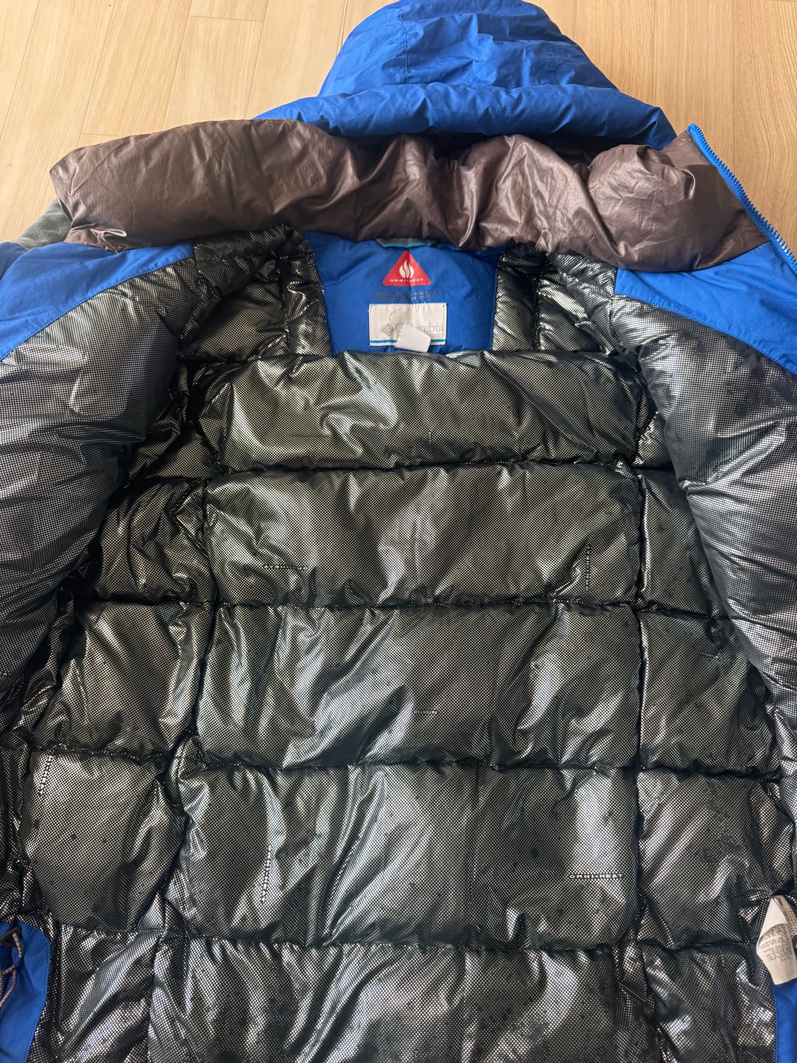컬럼비아 마운틴 예일 옴니히트 헝가리 구스다운 패딩 L 상품이미지8