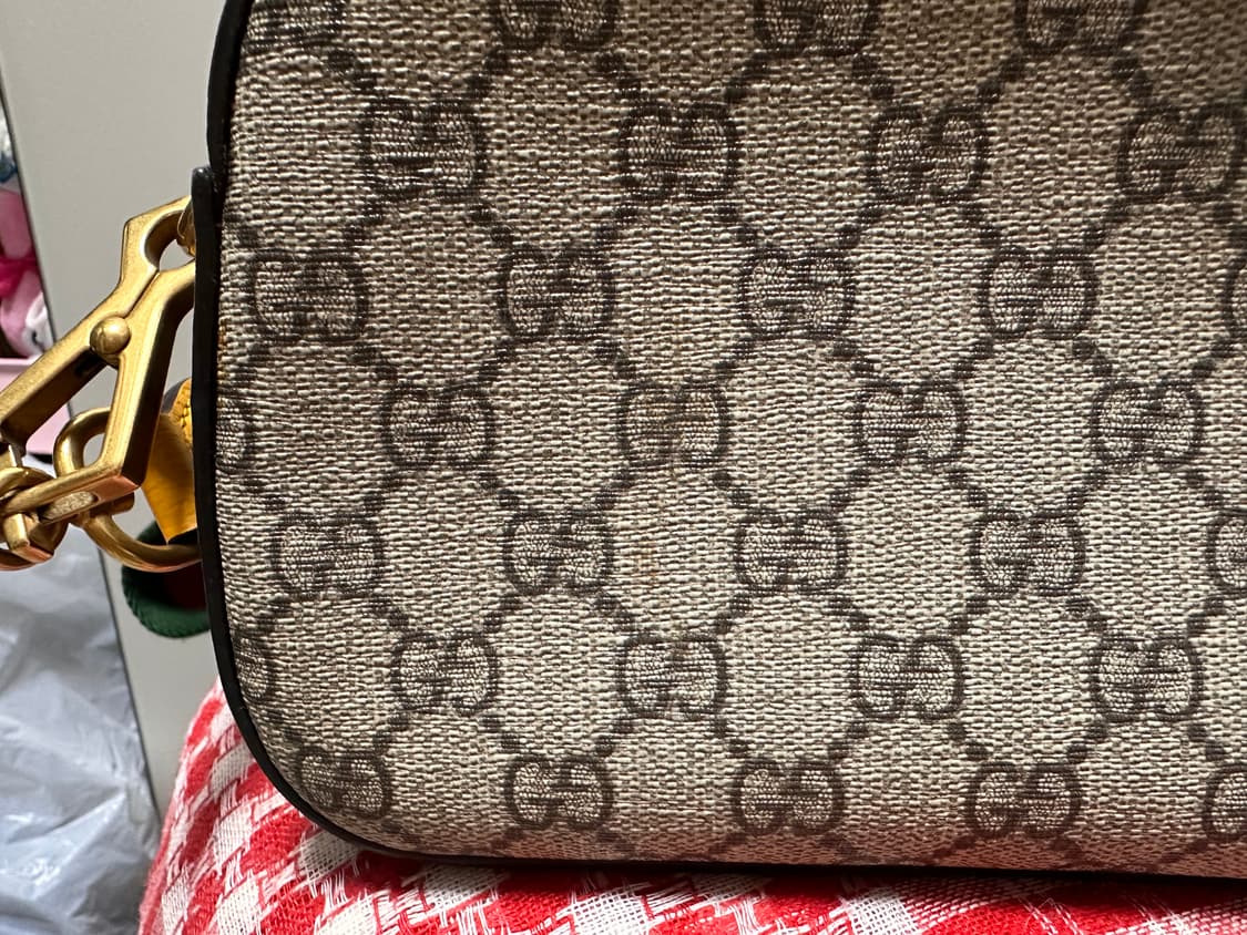 구찌 GG 수프림 메신저백 상품이미지2